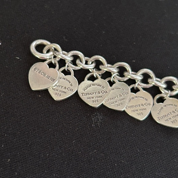 Tiffany & Co. Return to Tiffany Multi-Heart Tag Bracelet - Picture 4 of 15